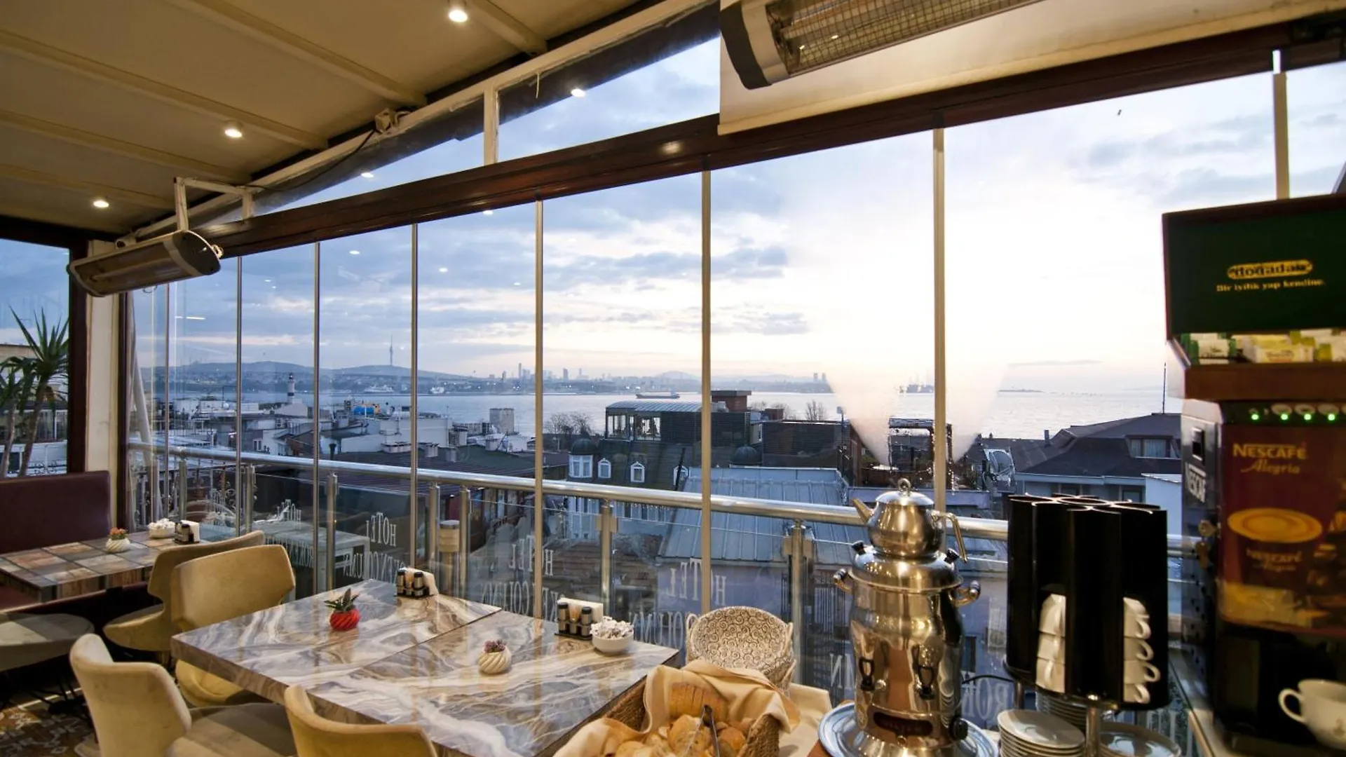 Hotel Broken Column Istanbul