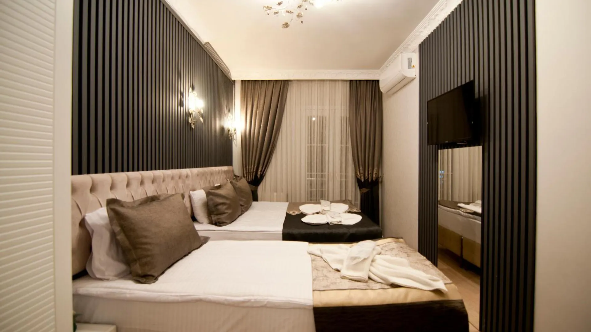 ****  Hotel Broken Column Istanbul Turkey